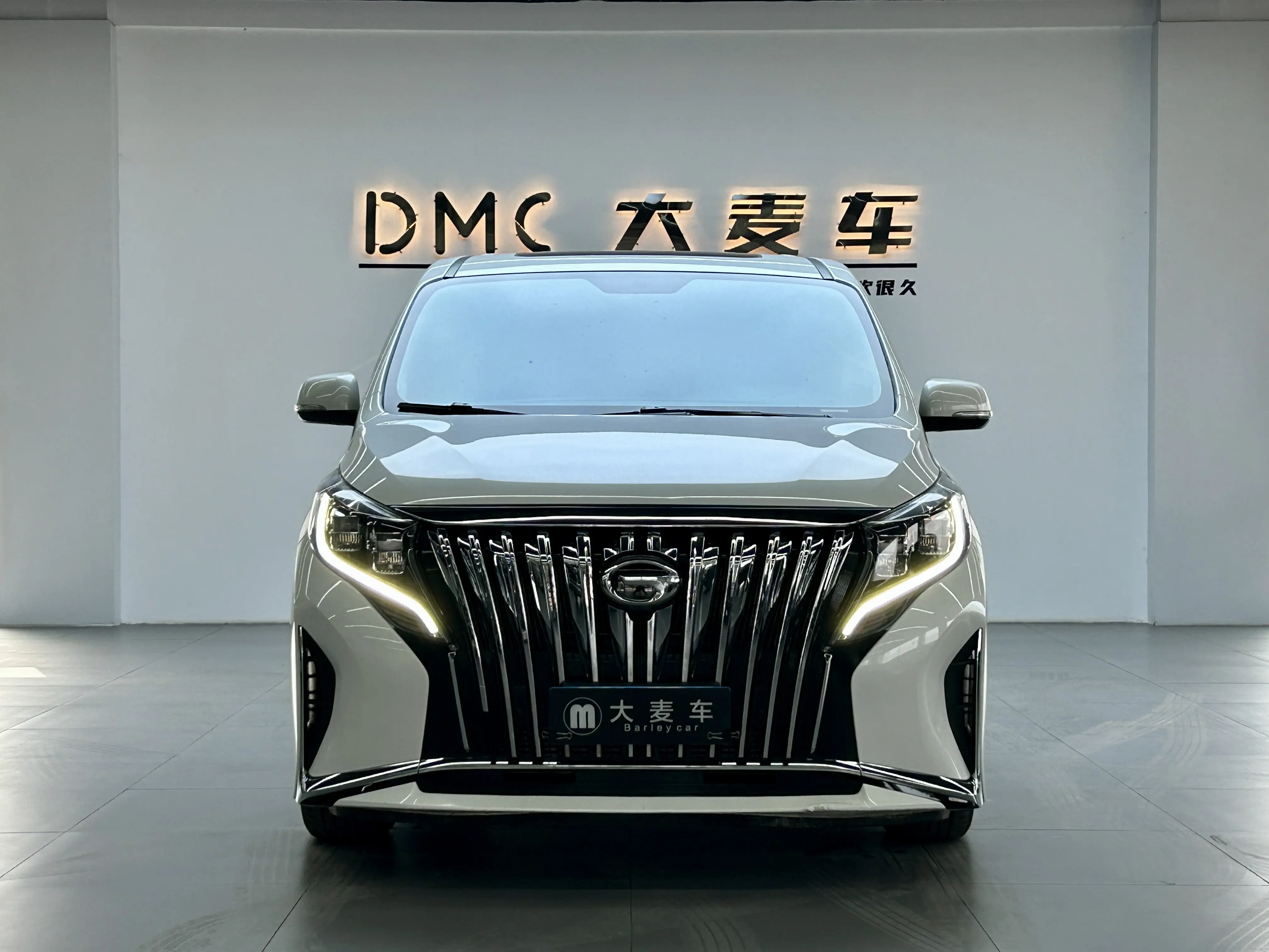 GAC Trumpchi M8  из Китая