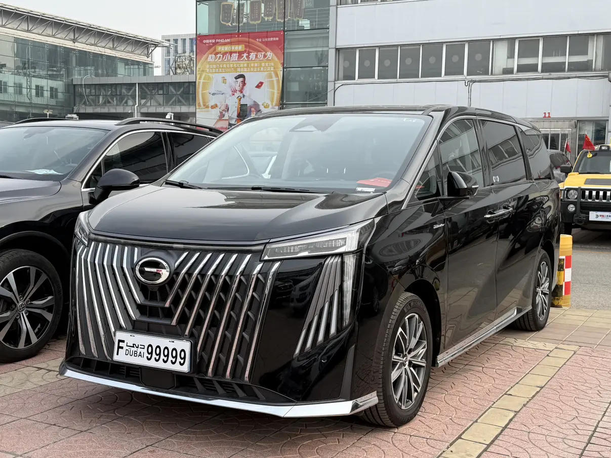 GAC Trumpchi M8  из Китая