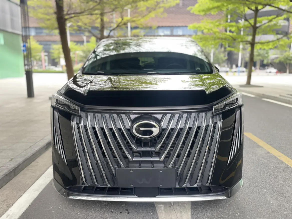 GAC Trumpchi M8  из Китая