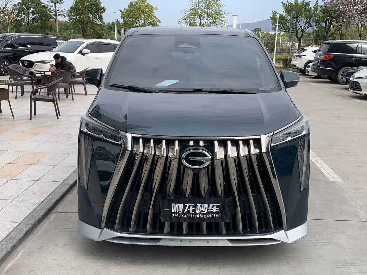 GAC Trumpchi M8  из Китая