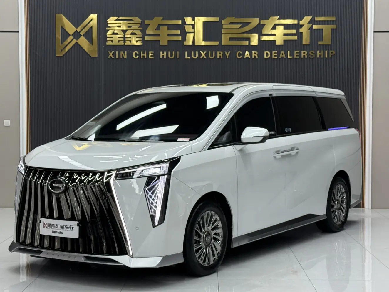 GAC Trumpchi M8  из Китая