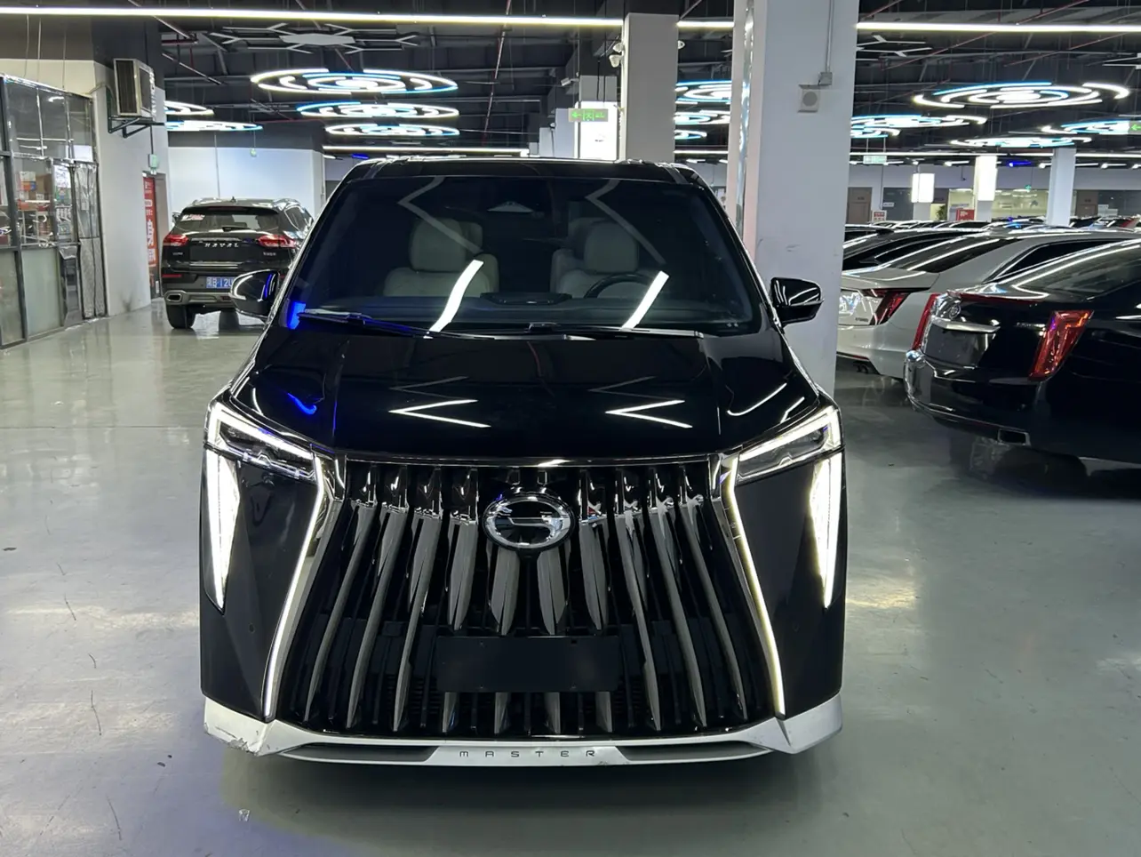 GAC Trumpchi M8  из Китая