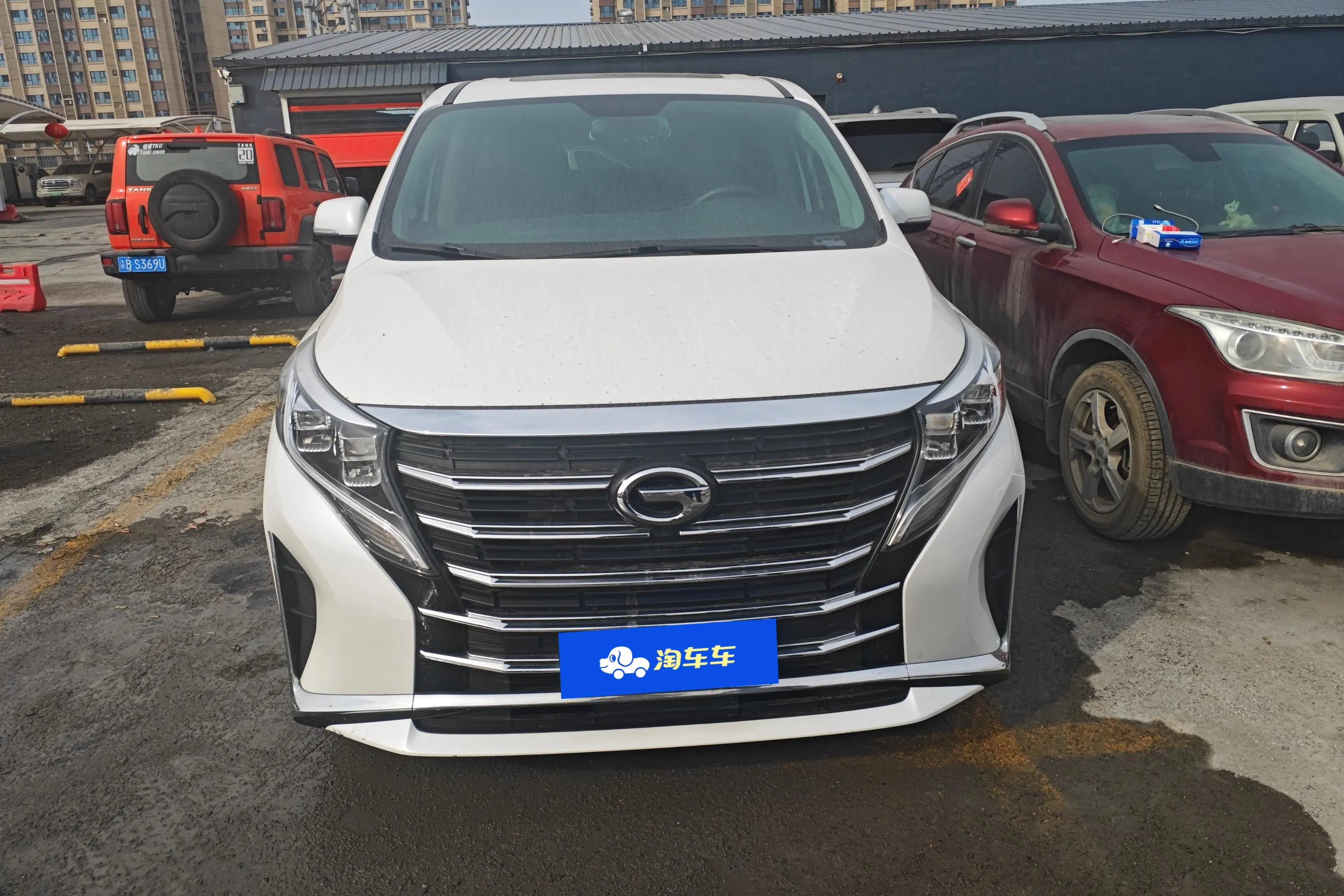 GAC Trumpchi M8  из Китая