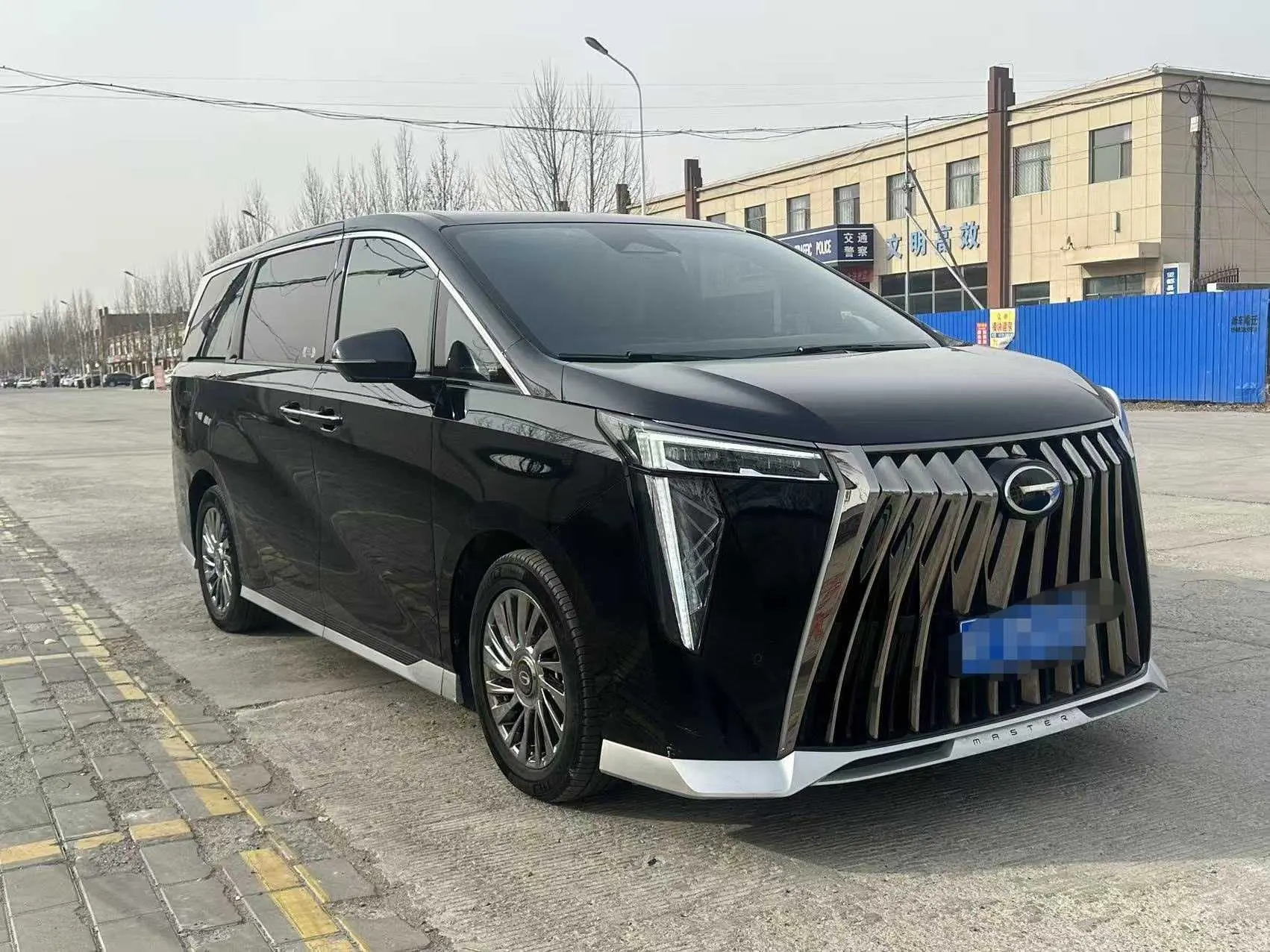 GAC Trumpchi M8  из Китая