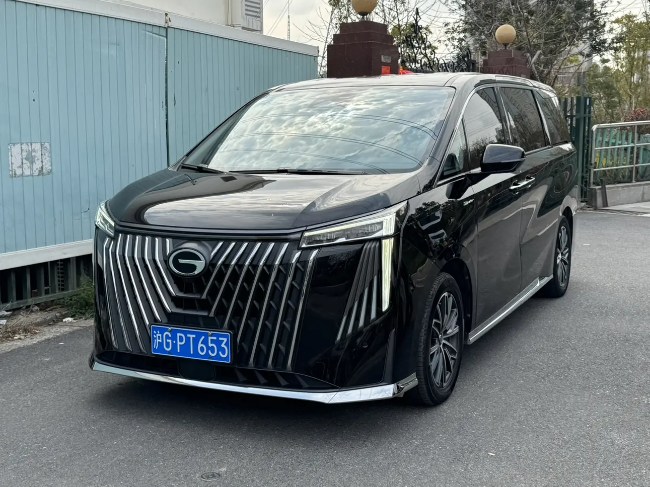 GAC Trumpchi M8  из Китая