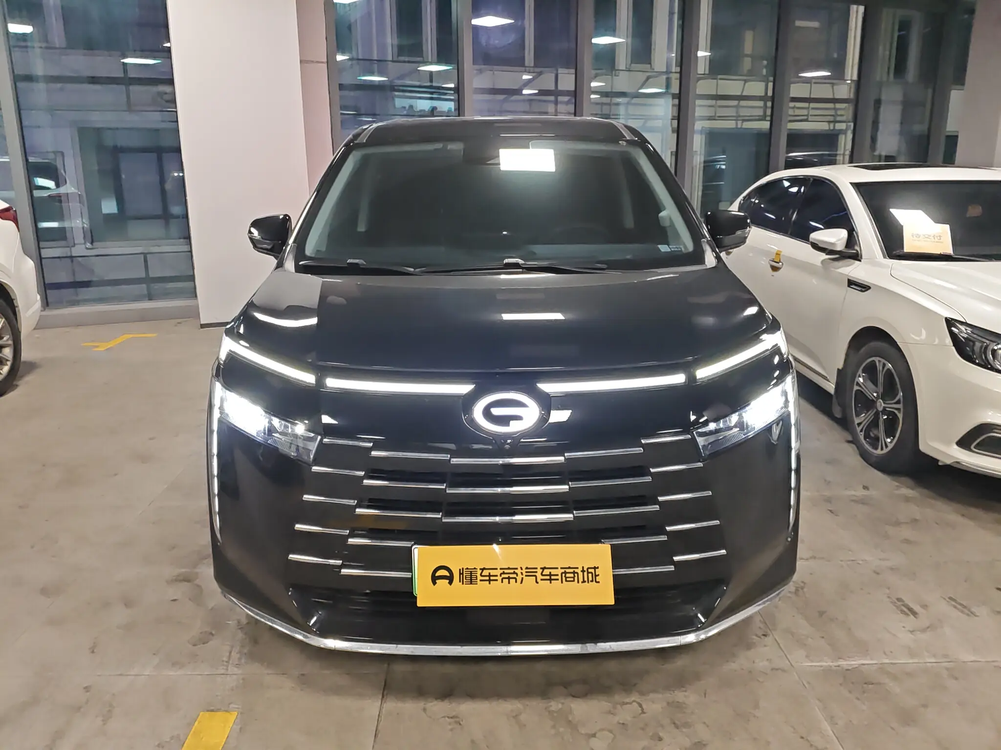 GAC Trumpchi E8 PHEV  из Китая