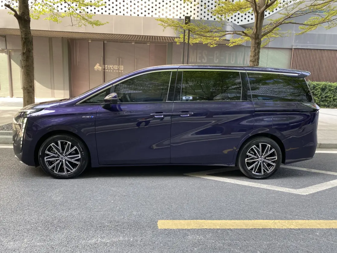 GAC Trumpchi E8 PHEV  из Китая