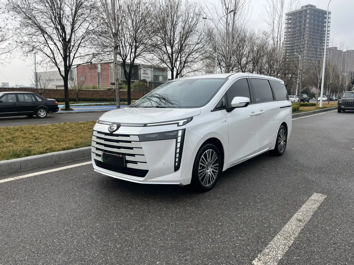 GAC Trumpchi E8 PHEV  из Китая