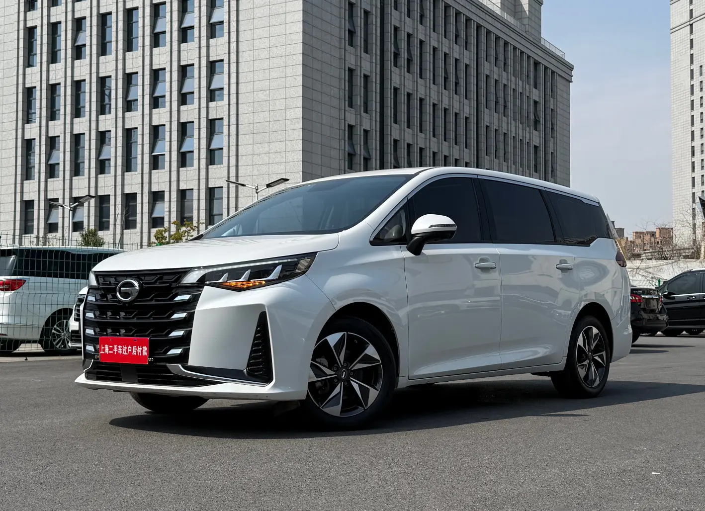 GAC Trumpchi M6  из Китая