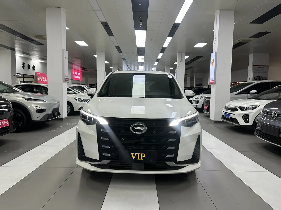 GAC Trumpchi M6  из Китая