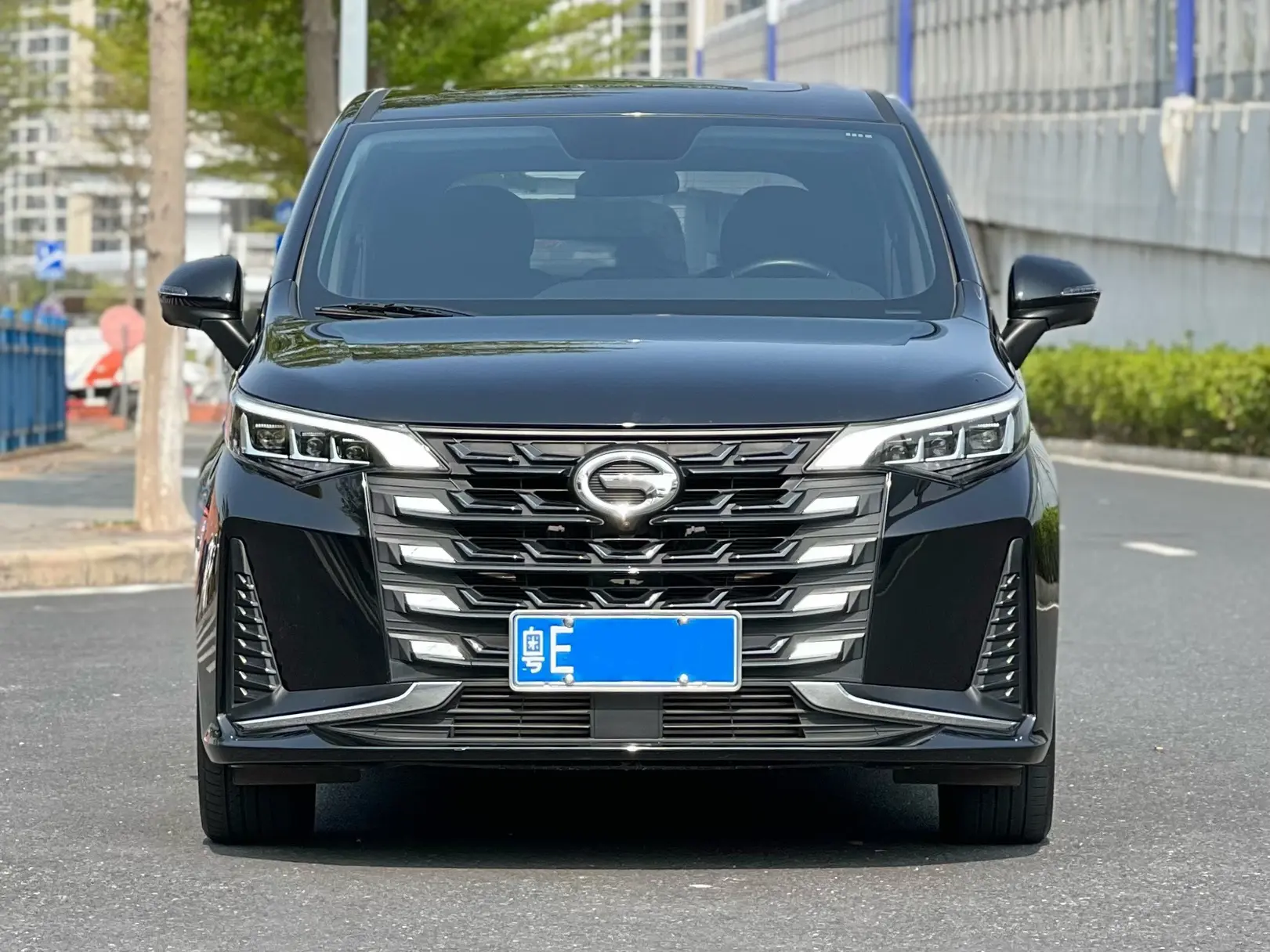 GAC Trumpchi M6  из Китая