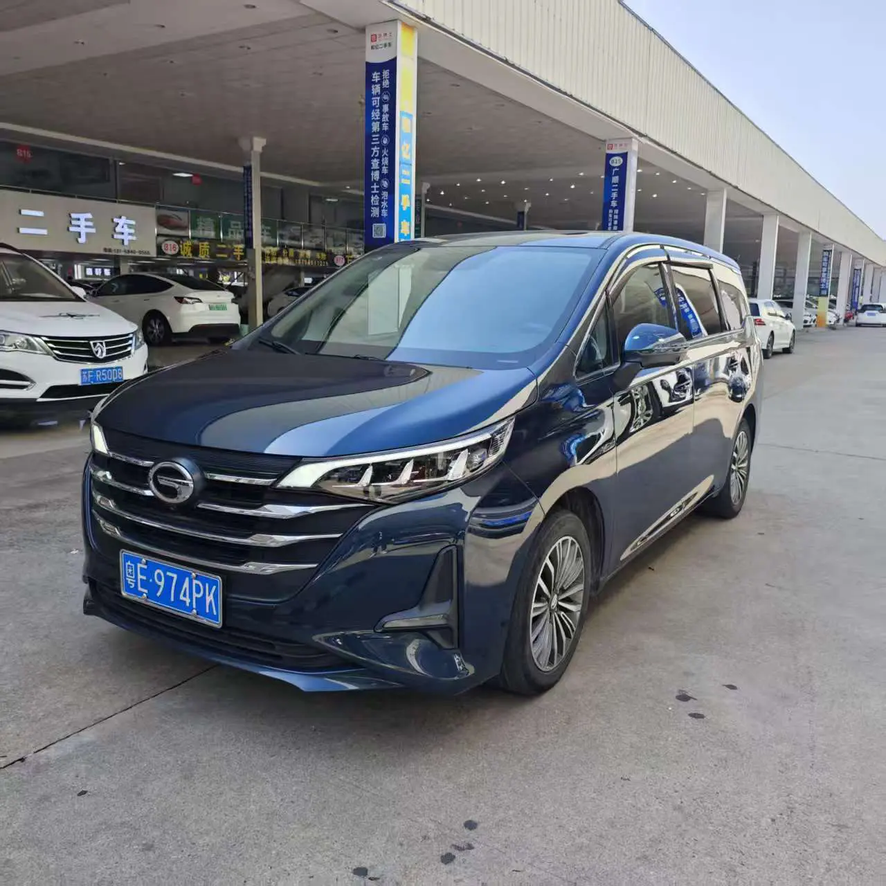 GAC Trumpchi M6  из Китая