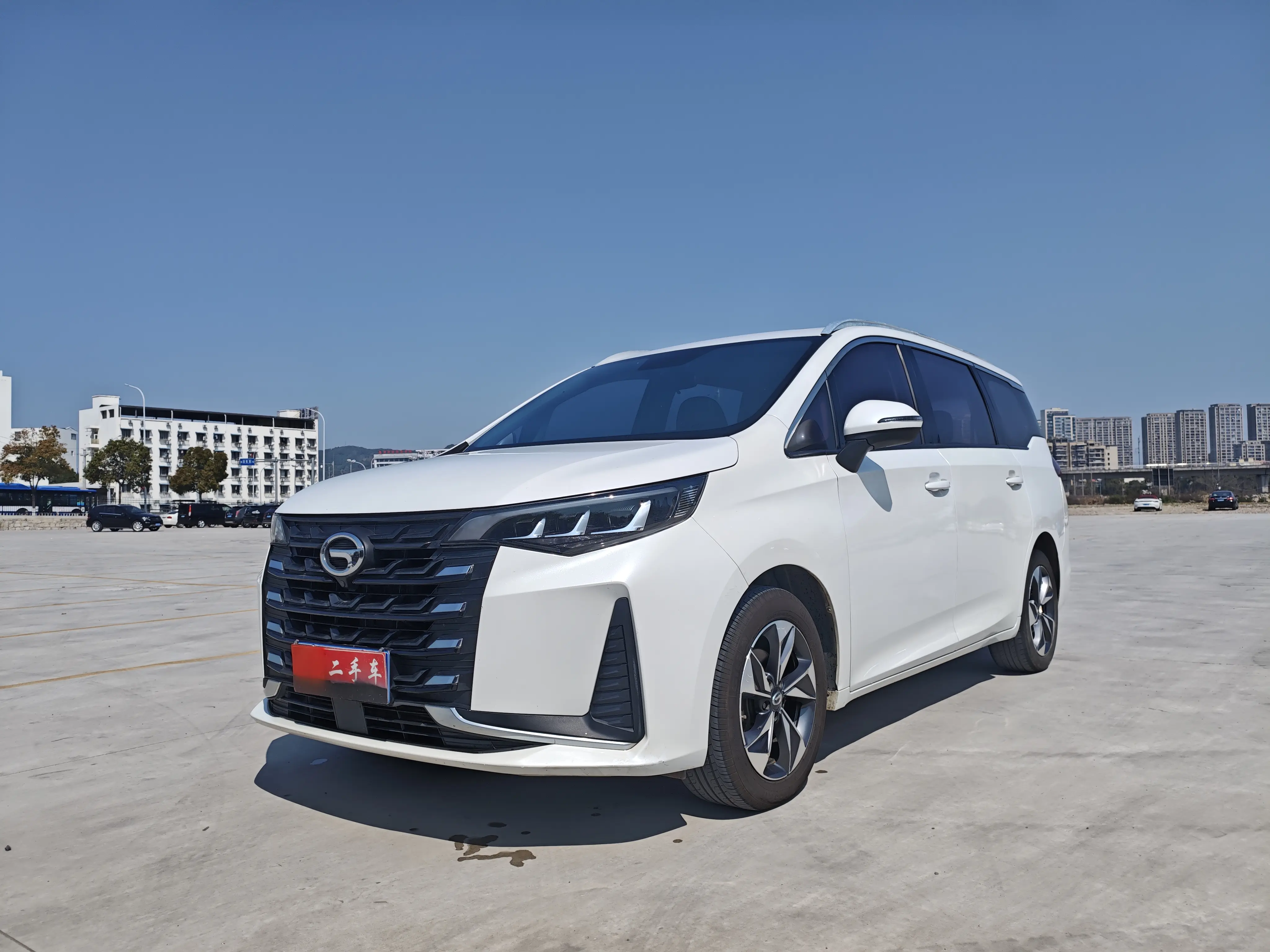 GAC Trumpchi M6  из Китая