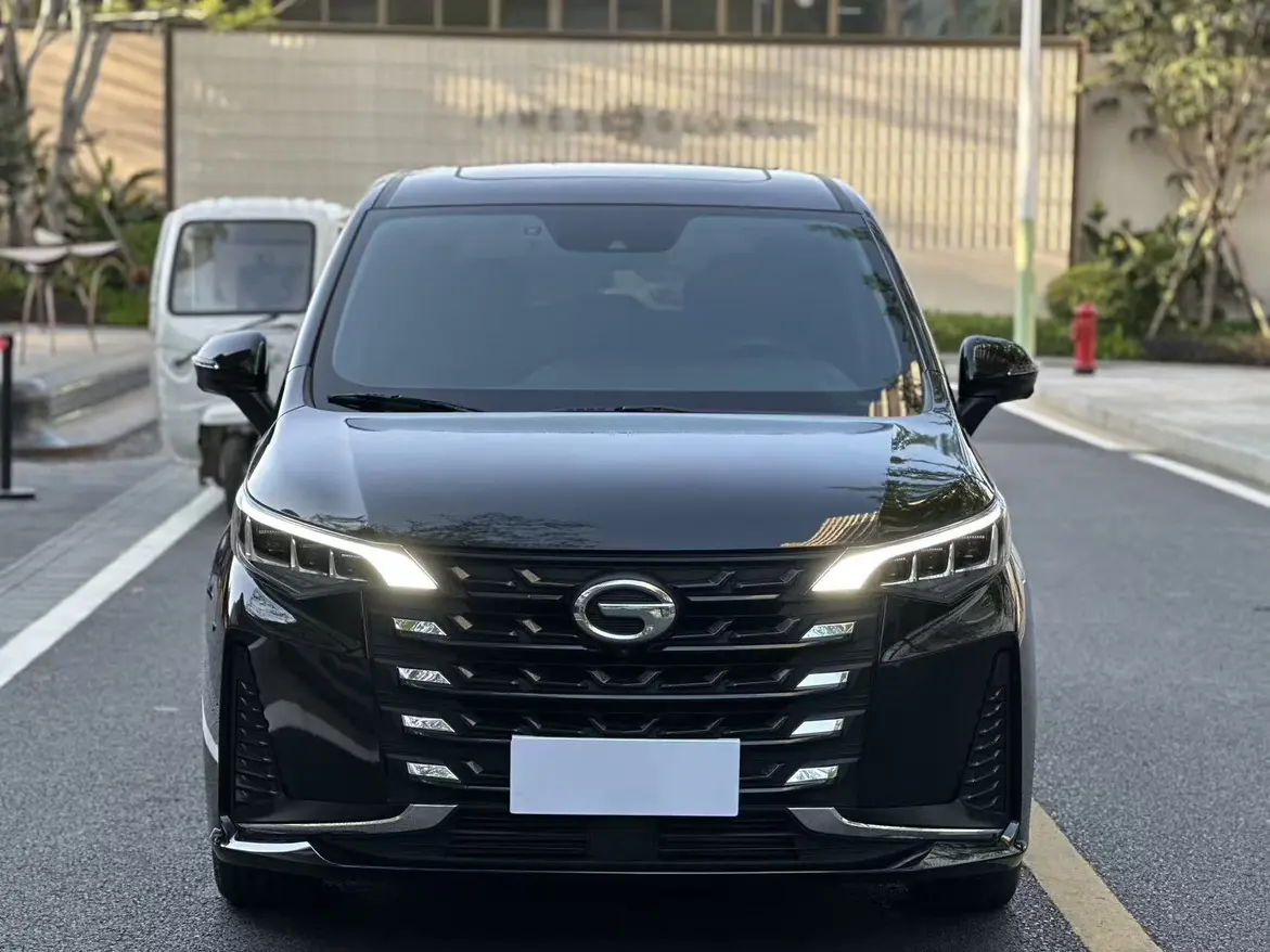 GAC Trumpchi M6  из Китая