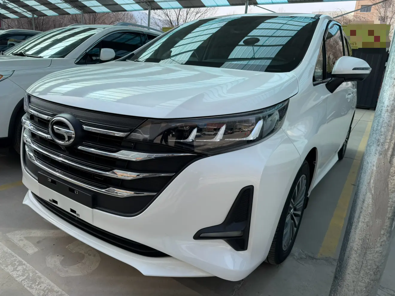 GAC Trumpchi M6  из Китая
