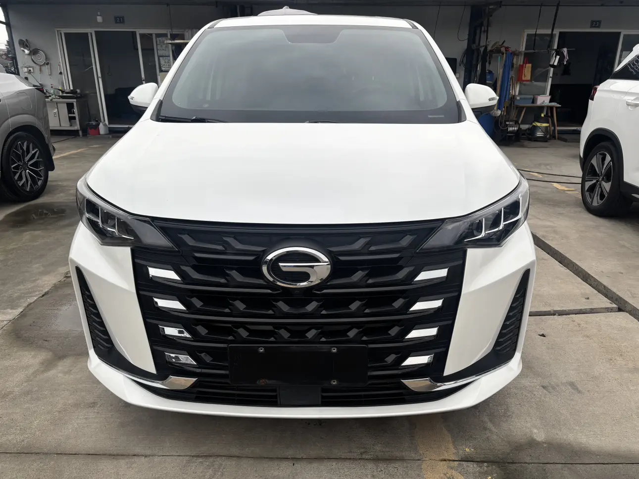 GAC Trumpchi M6  из Китая