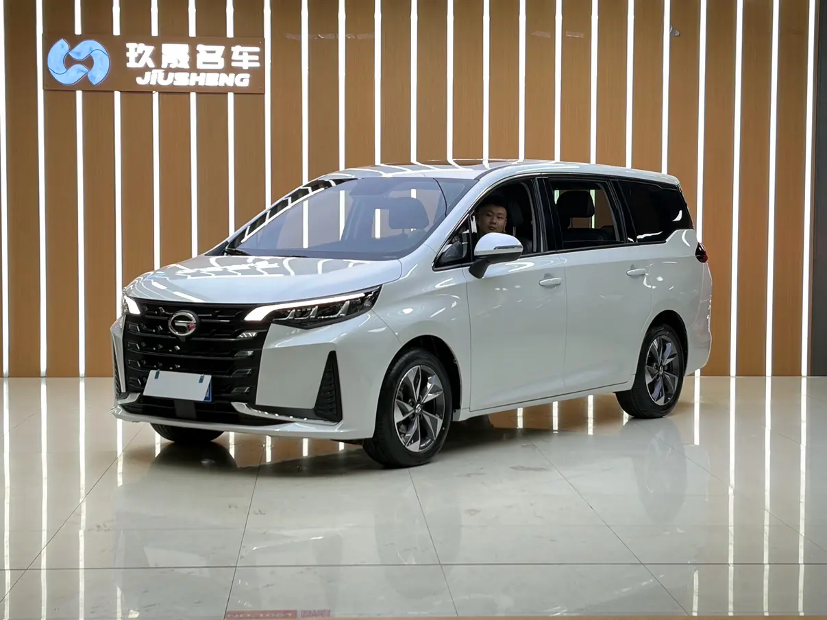 GAC Trumpchi M6  из Китая