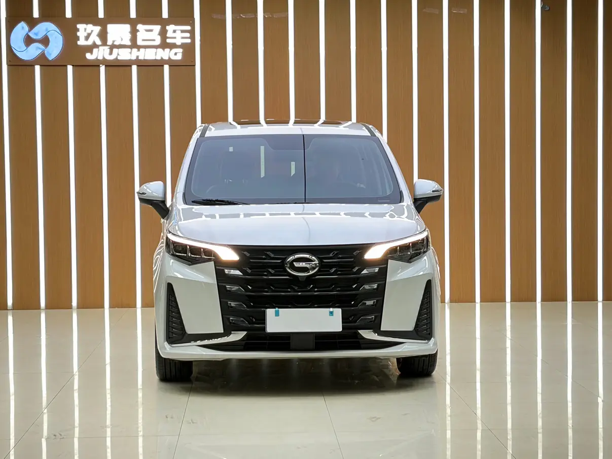 GAC Trumpchi M6  из Китая