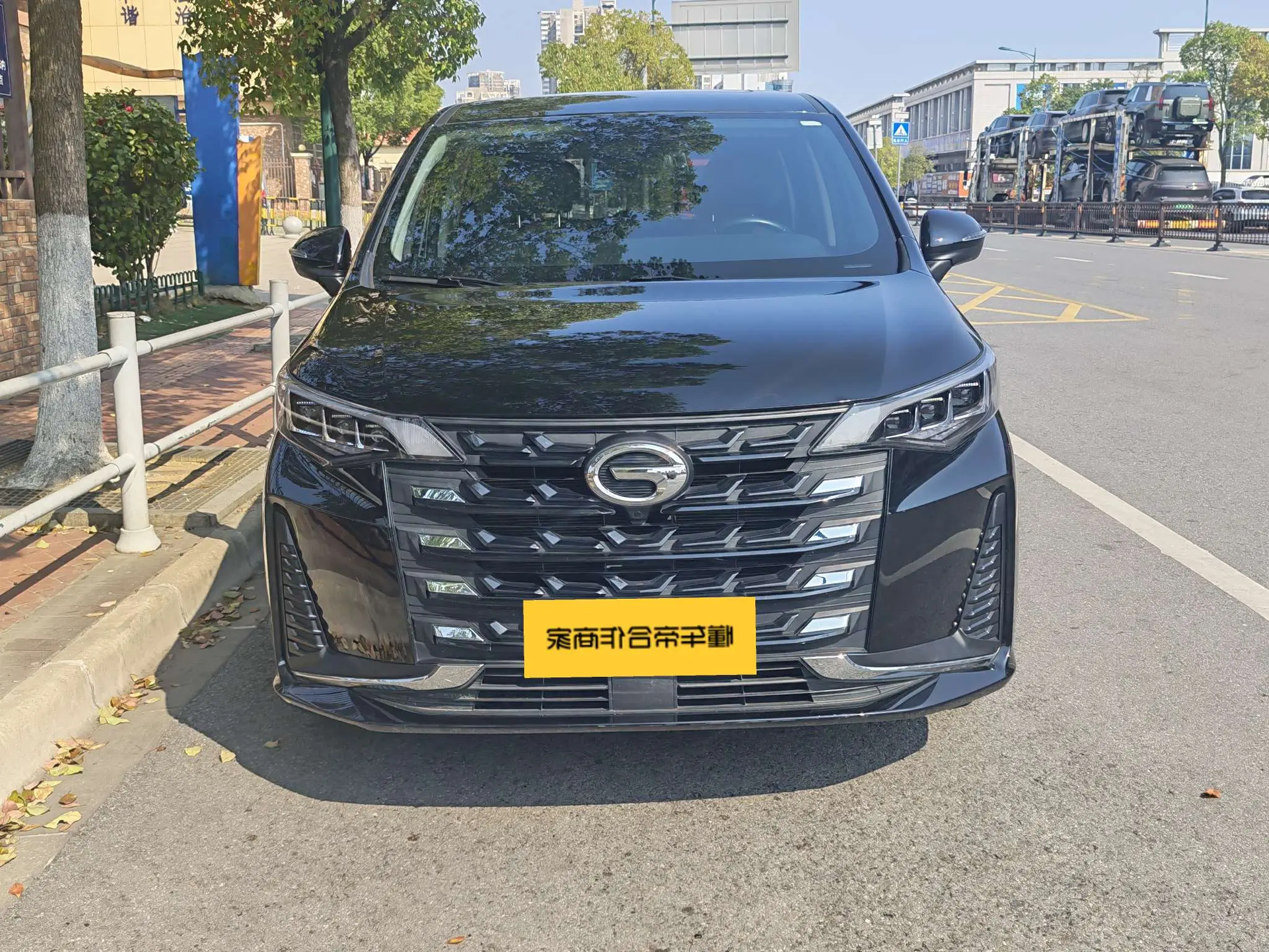 GAC Trumpchi M6  из Китая