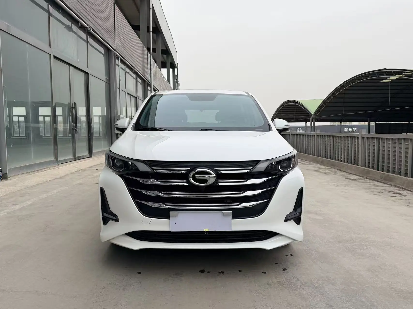GAC Trumpchi M6  из Китая