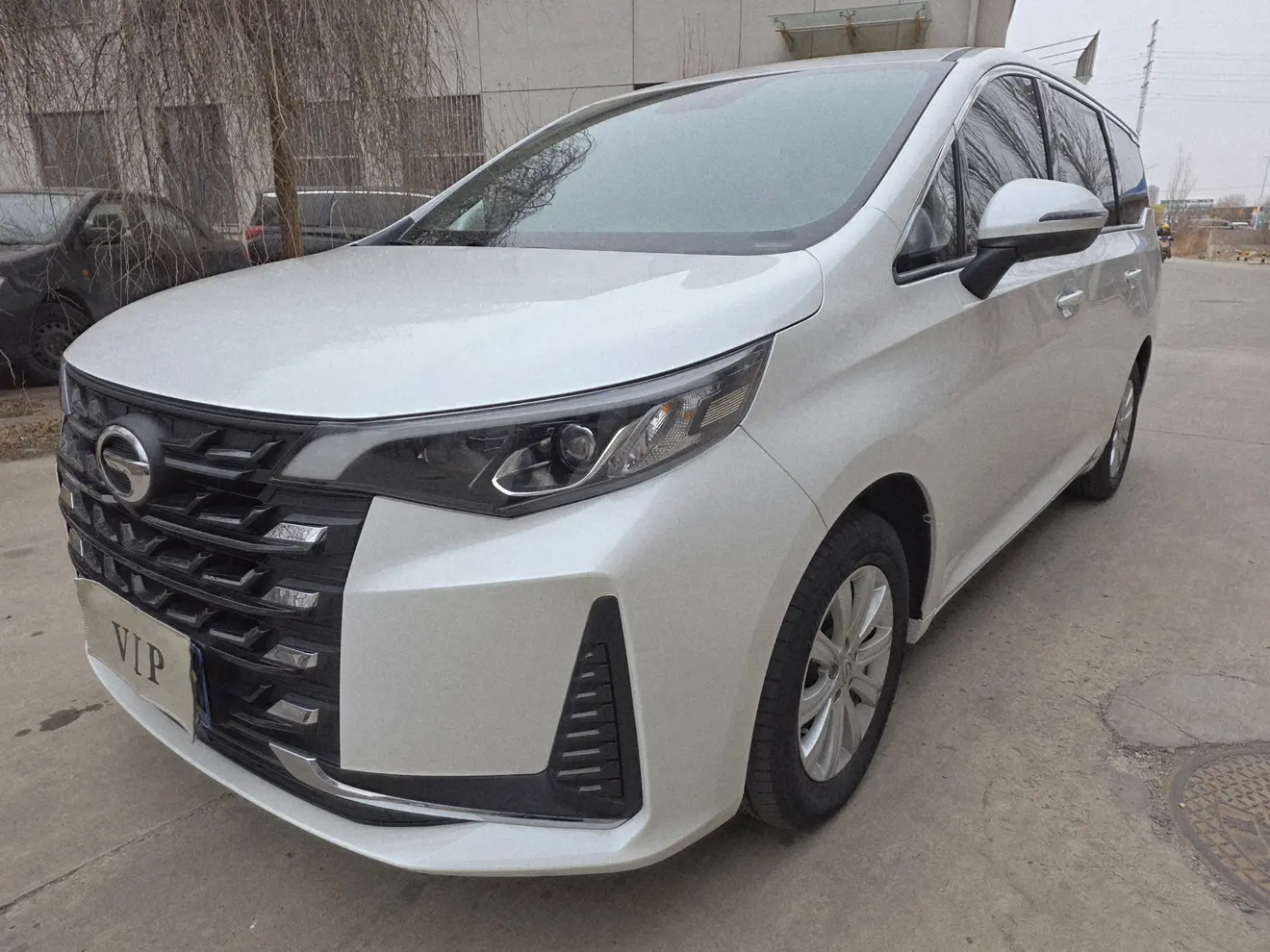 GAC Trumpchi M6  из Китая