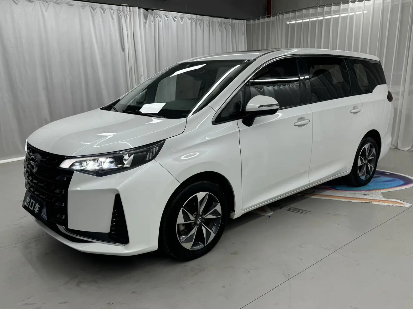 GAC Trumpchi M6  из Китая