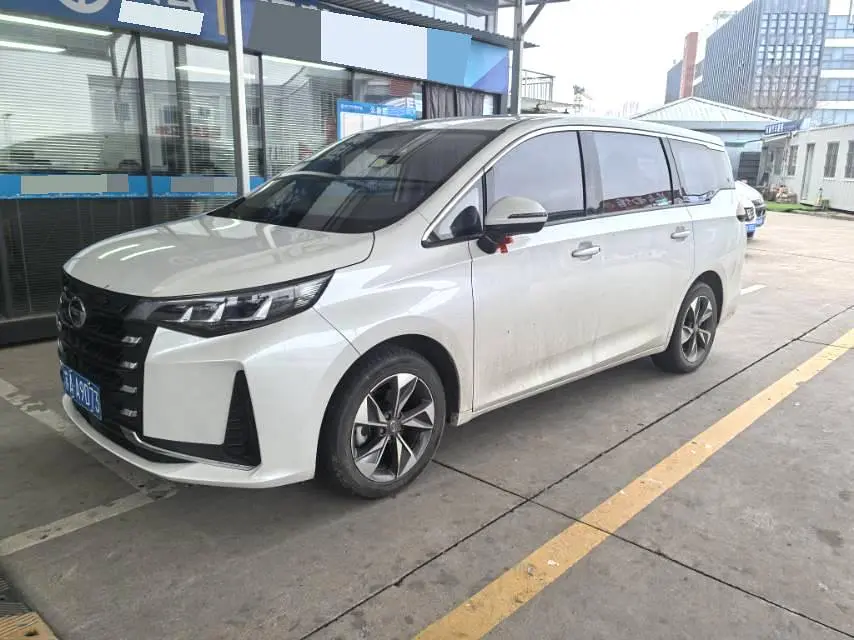 GAC Trumpchi M6  из Китая