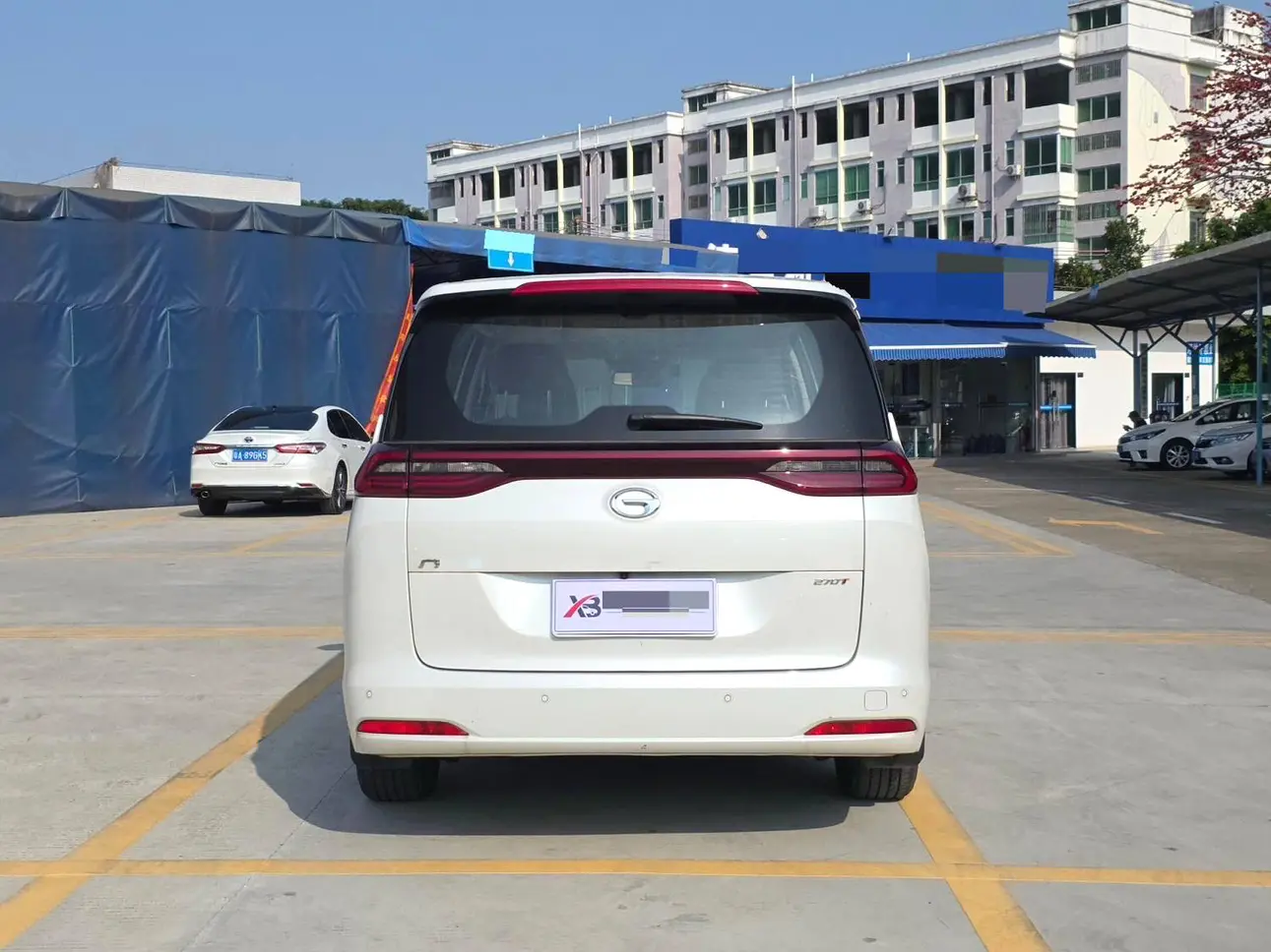 GAC Trumpchi M6  из Китая