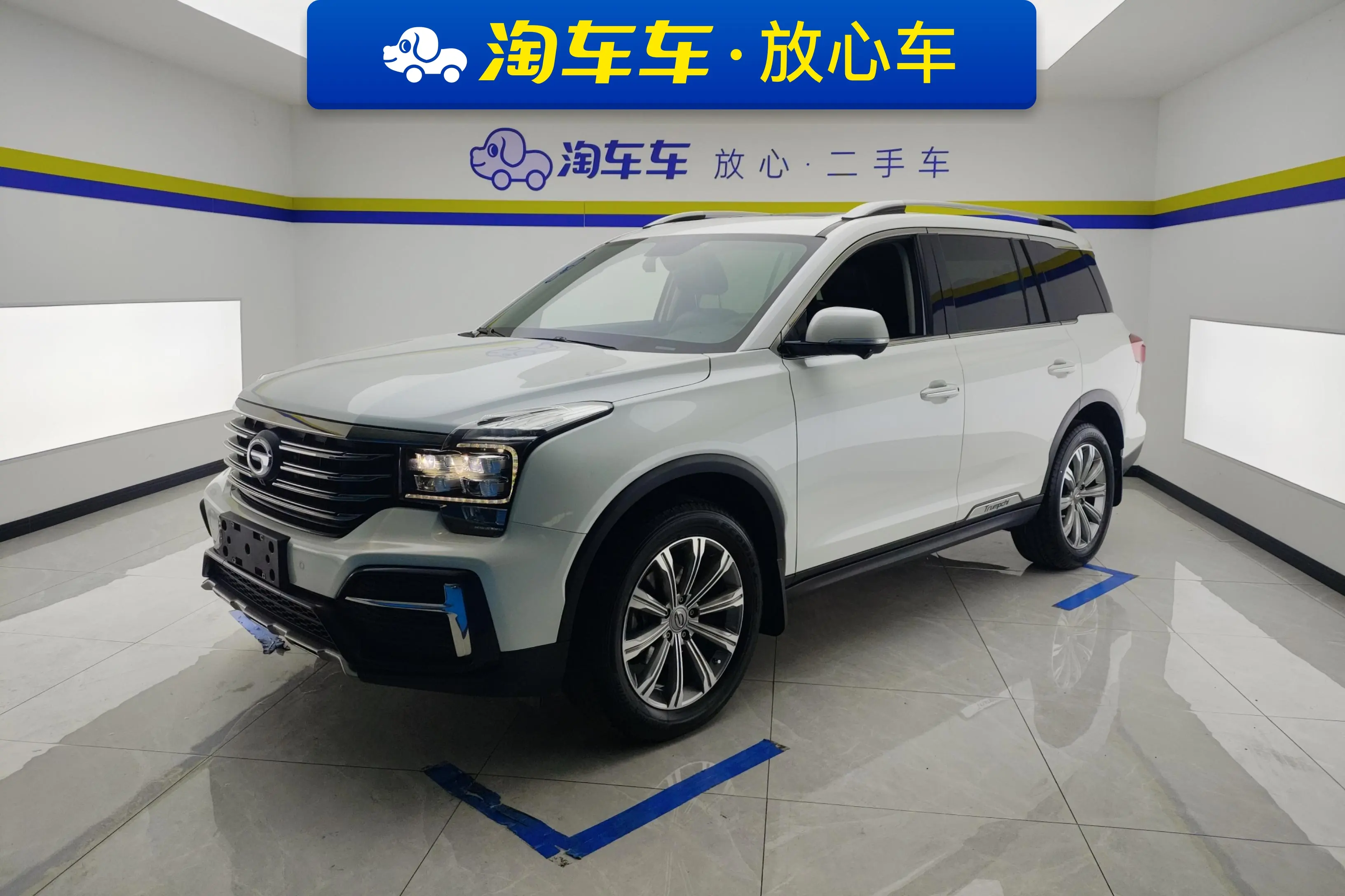 GAC Trumpchi GS8  из Китая