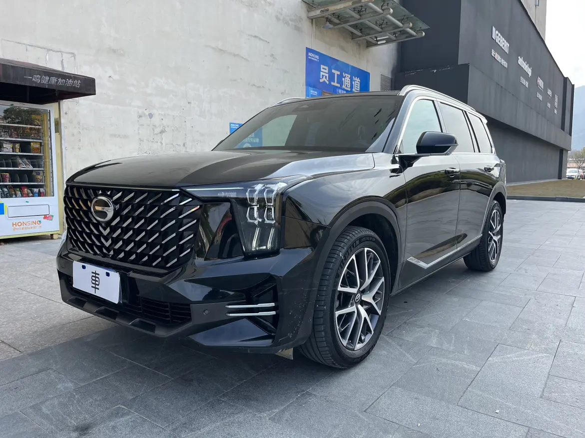GAC Trumpchi GS8  из Китая