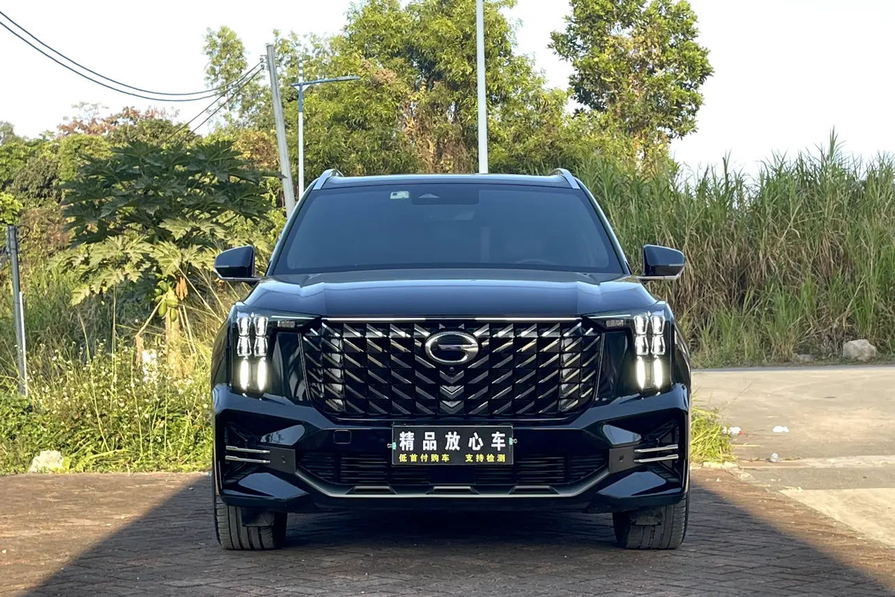 GAC Trumpchi GS8  из Китая