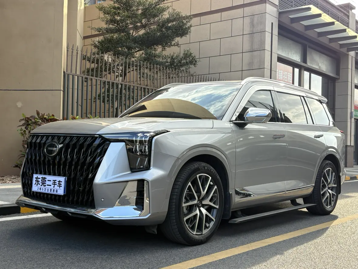 GAC Trumpchi GS8  из Китая