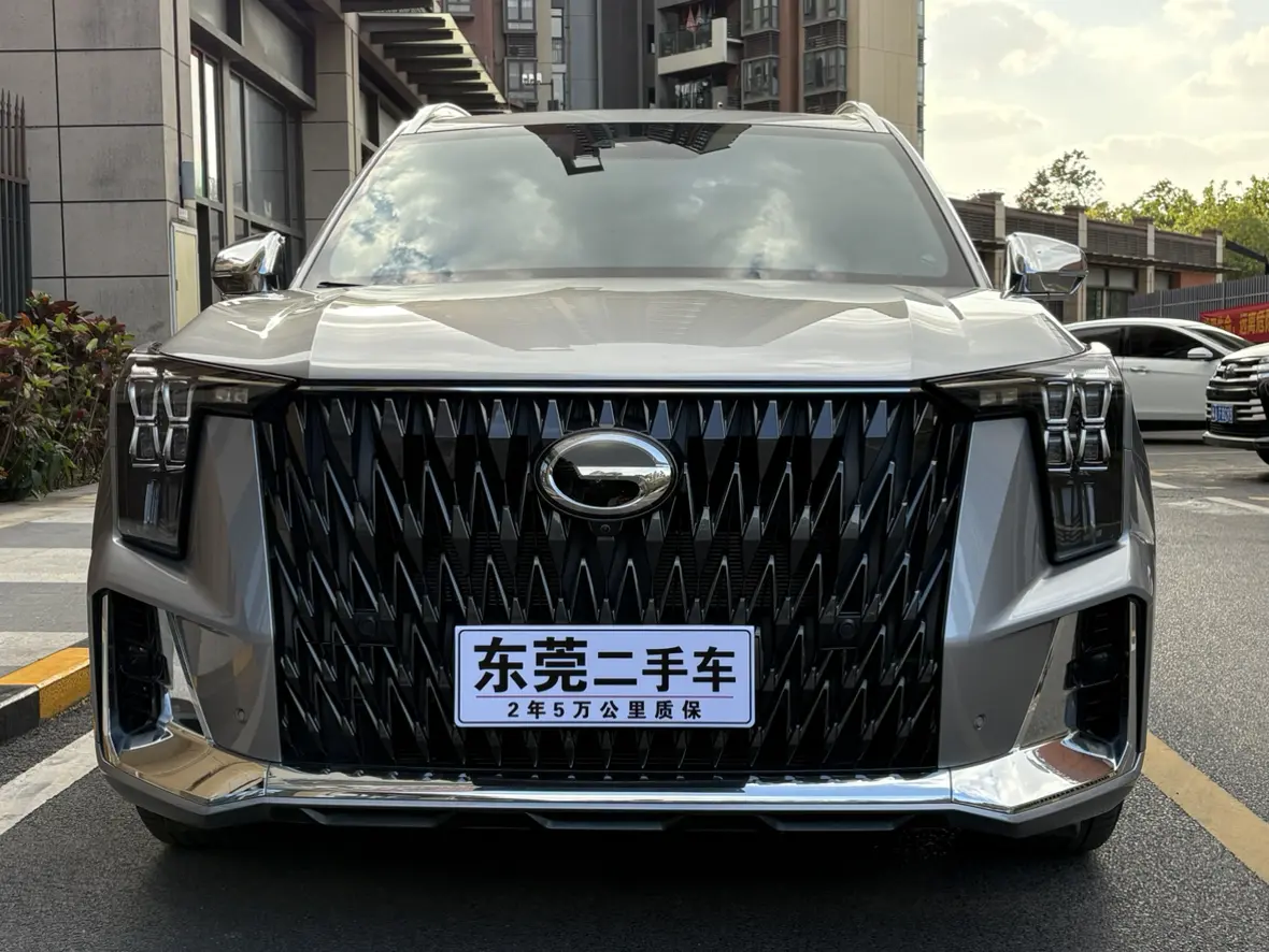 GAC Trumpchi GS8  из Китая
