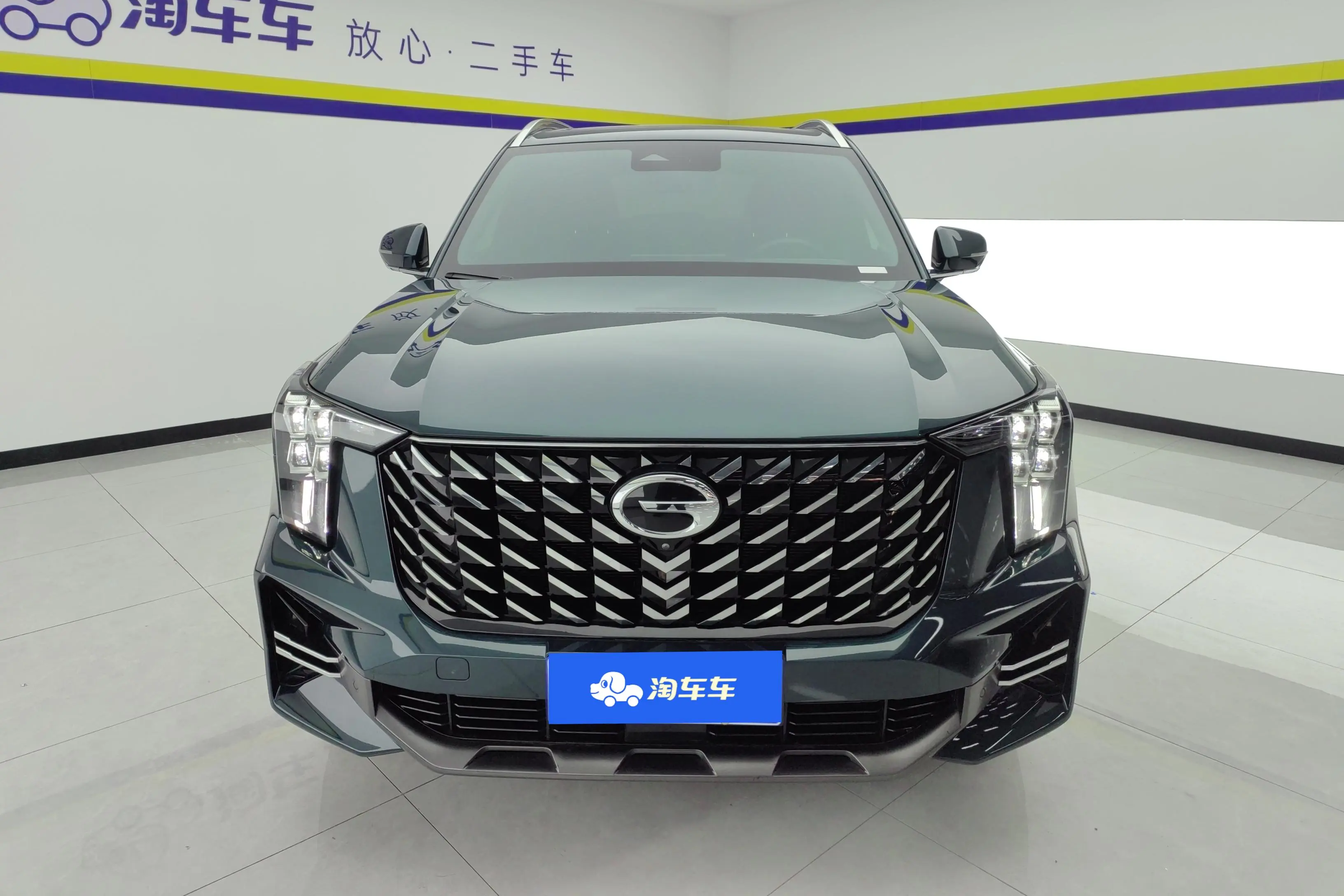 GAC Trumpchi GS8  из Китая