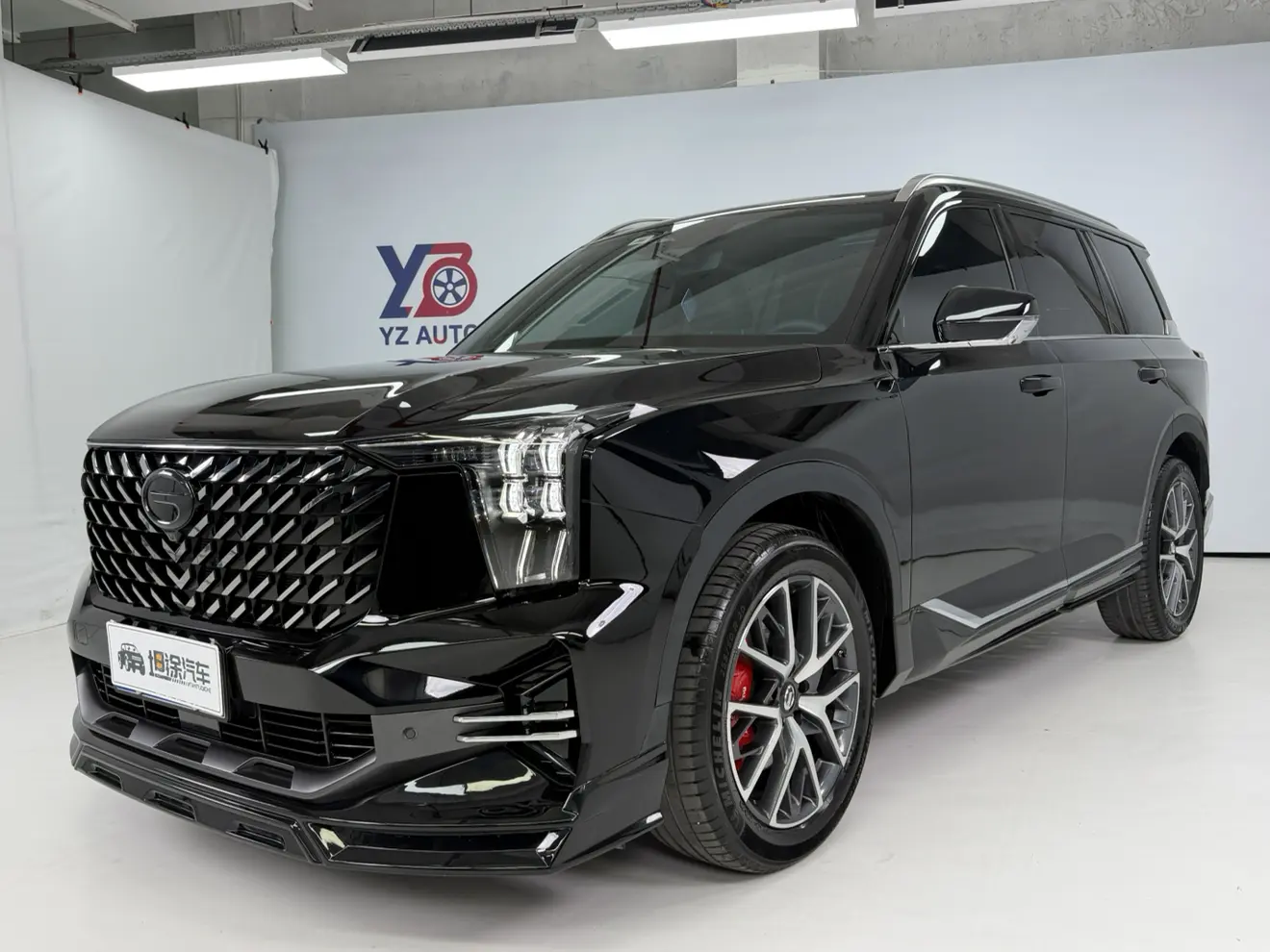 GAC Trumpchi GS8  из Китая