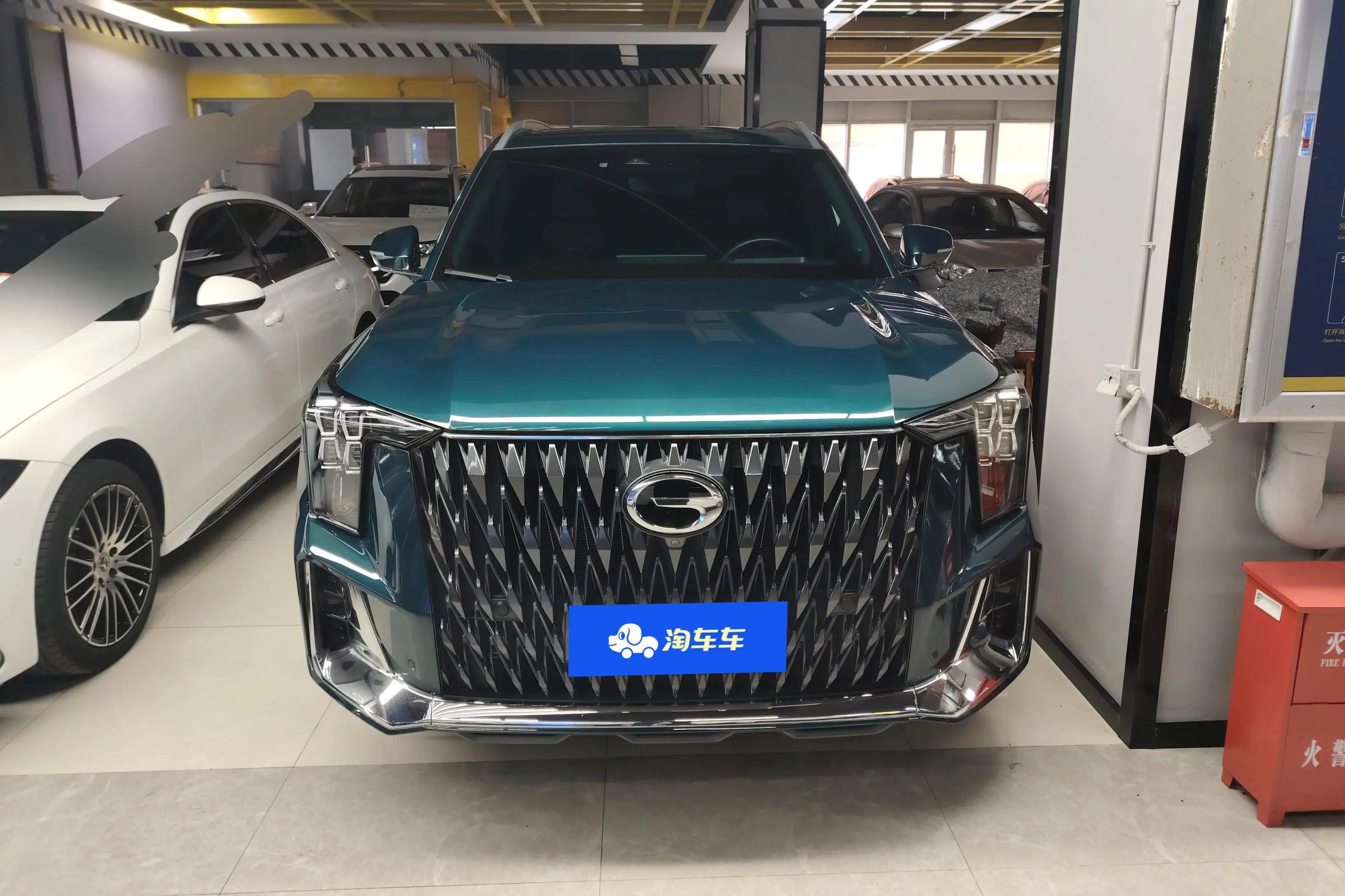 GAC Trumpchi GS8  из Китая