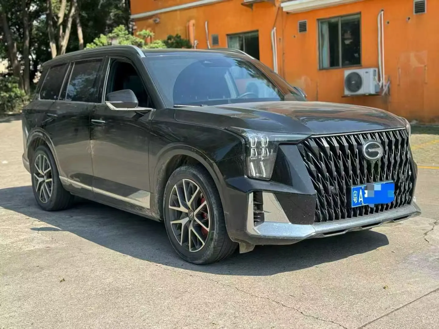GAC Trumpchi GS8  из Китая