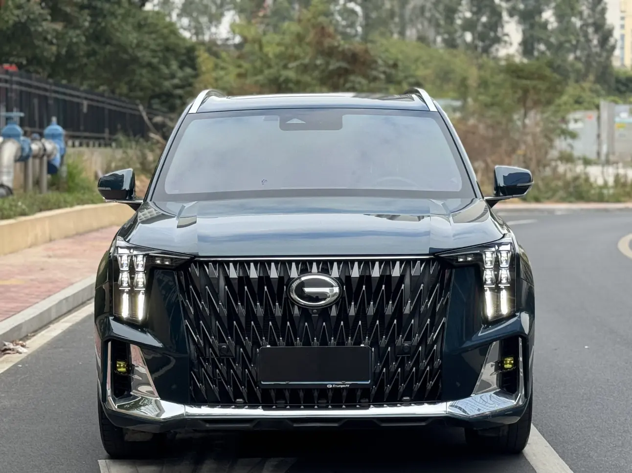 GAC Trumpchi GS8  из Китая