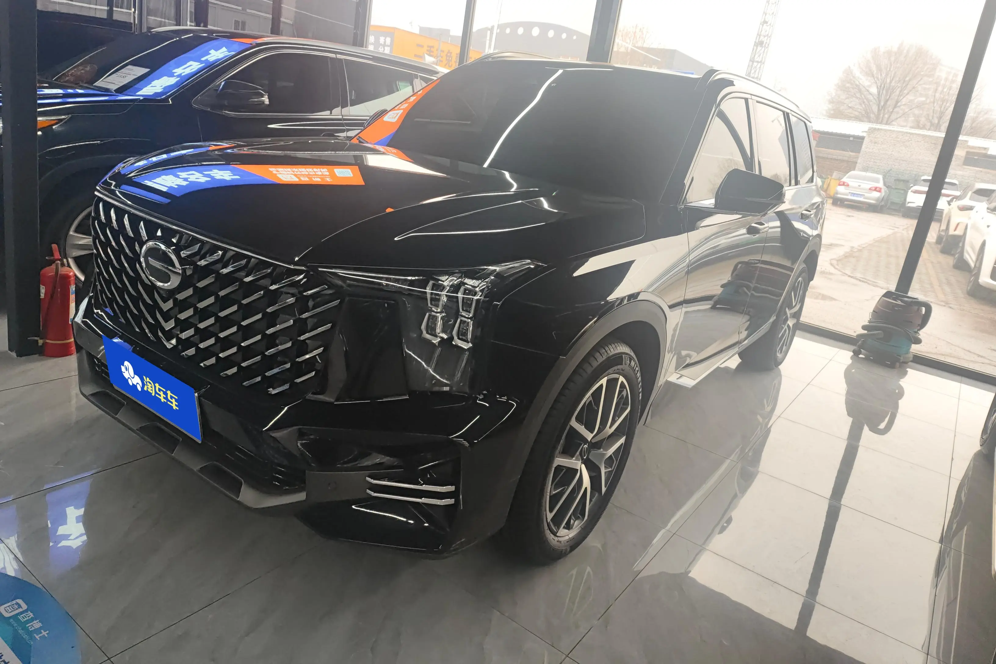 GAC Trumpchi GS8  из Китая