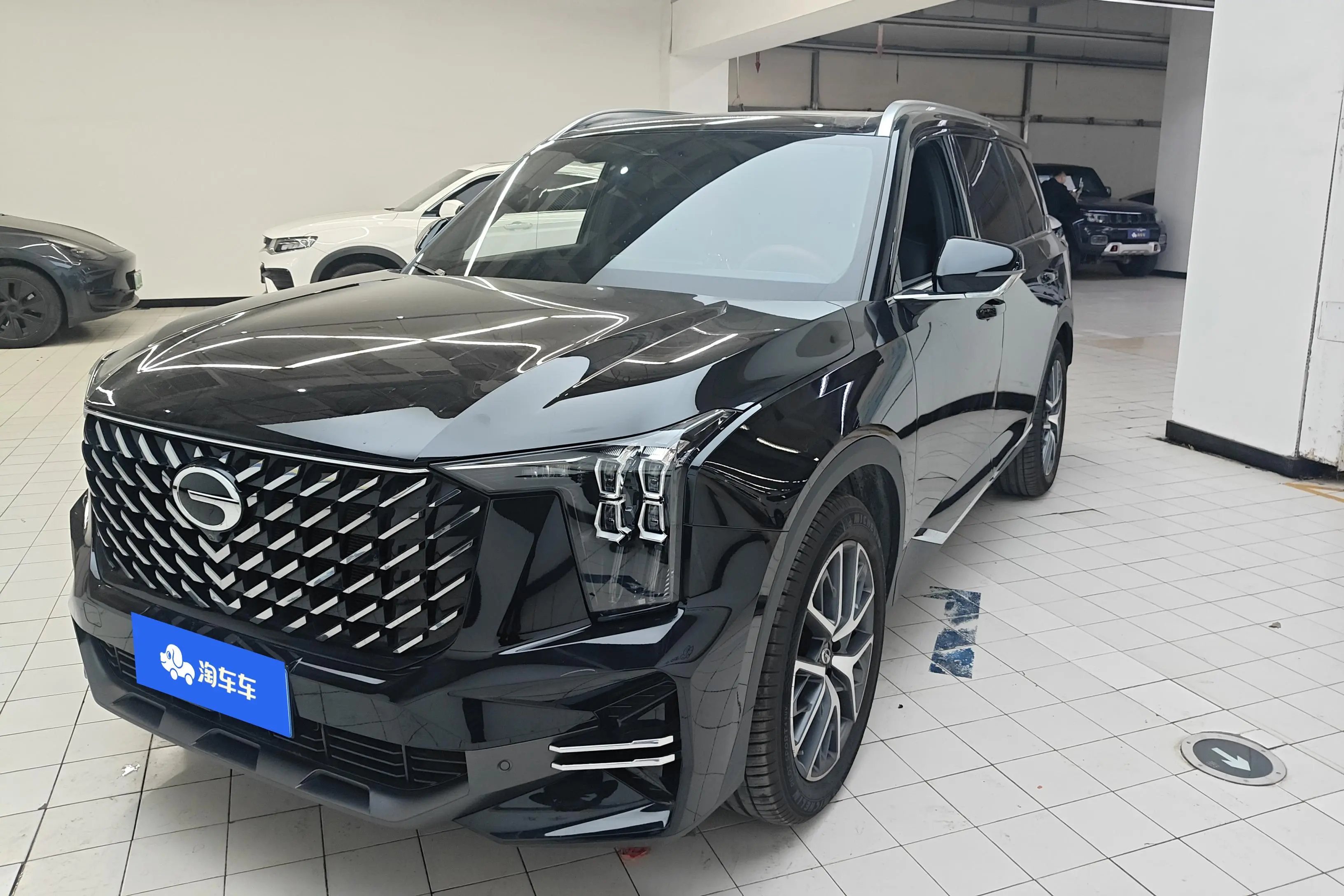 GAC Trumpchi GS8  из Китая
