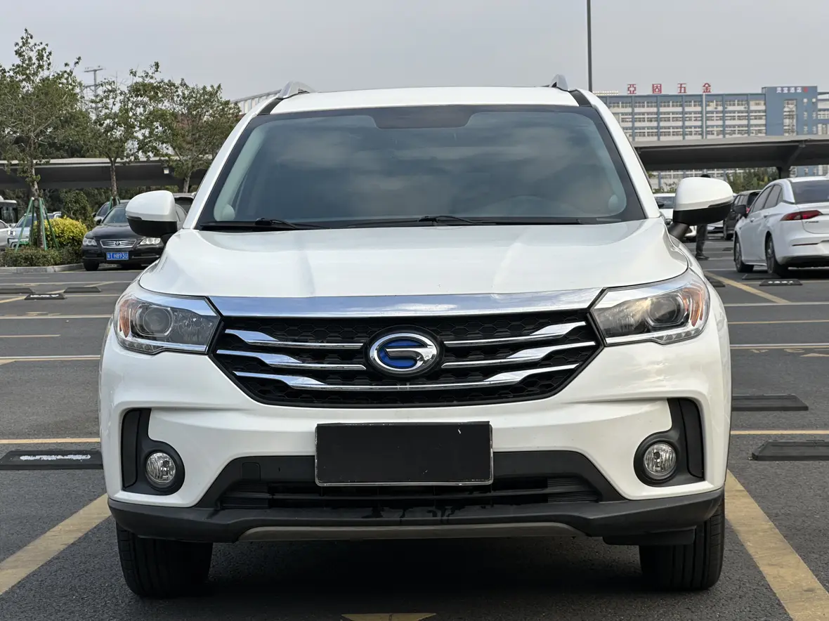 GAC Trumpchi GS4  из Китая