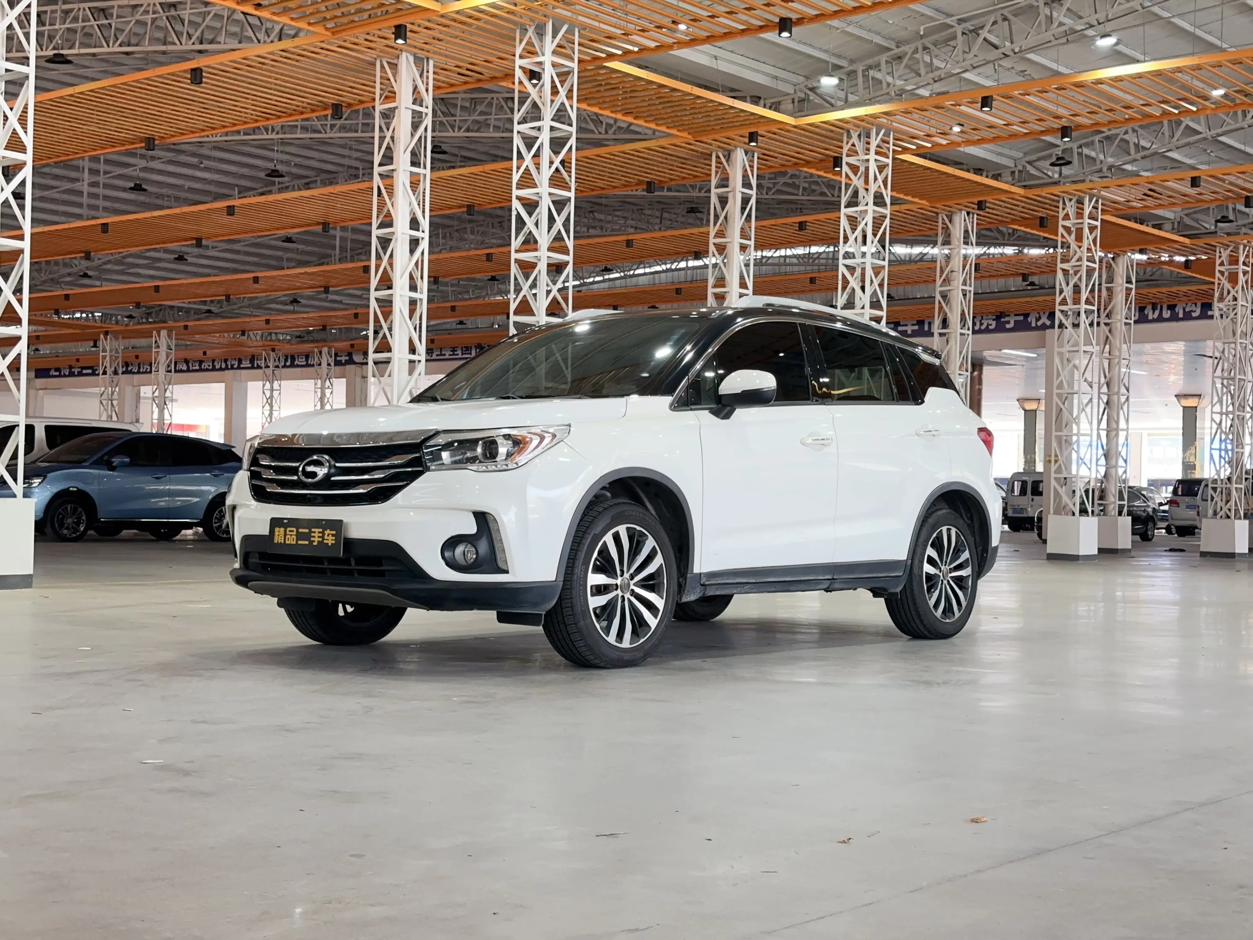 GAC Trumpchi GS4  из Китая