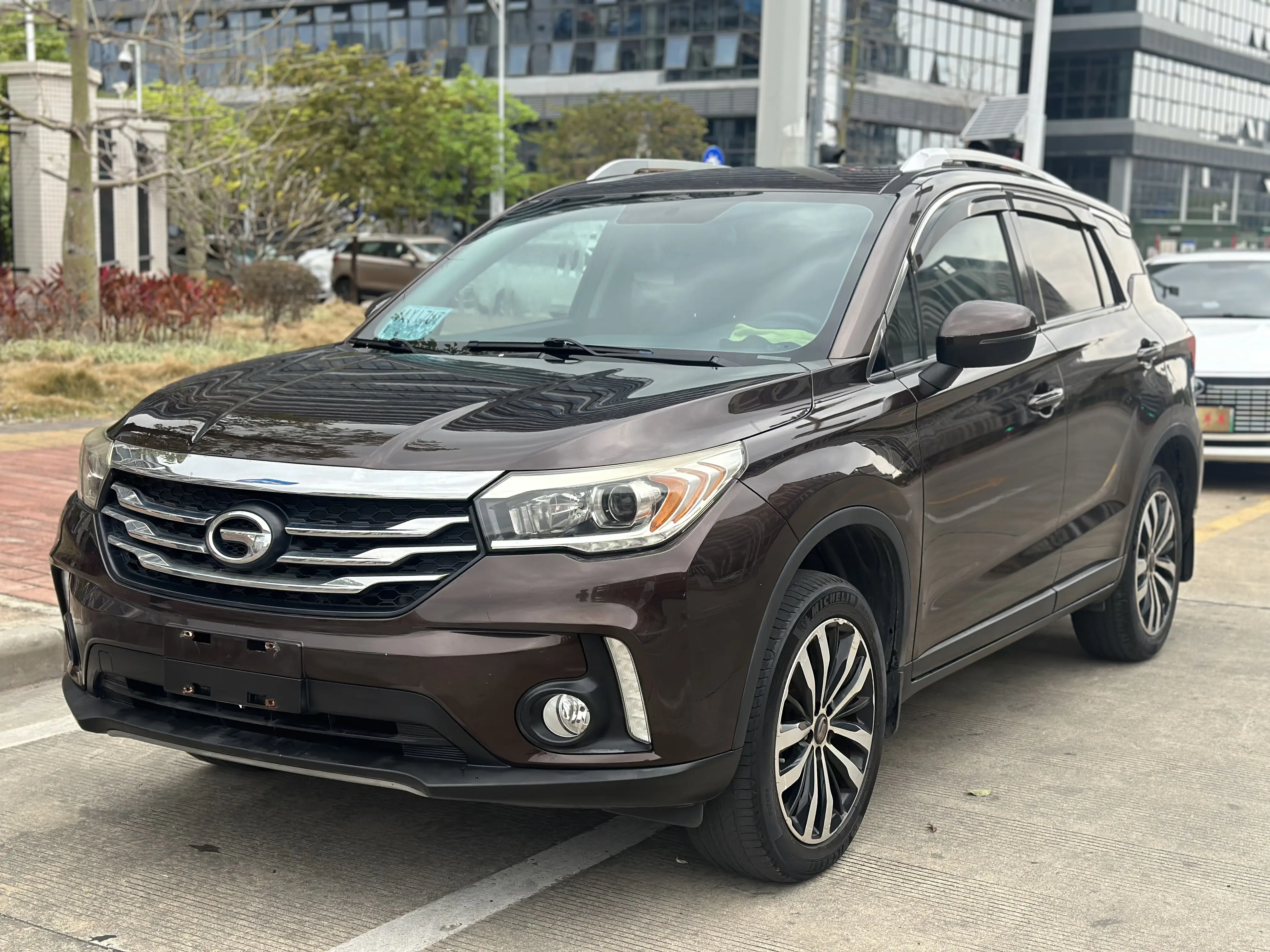 GAC Trumpchi GS4  из Китая