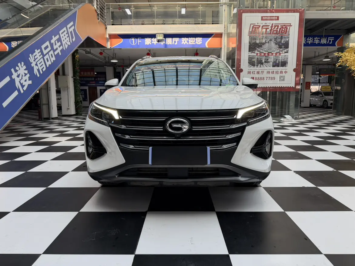 GAC Trumpchi GS4  из Китая