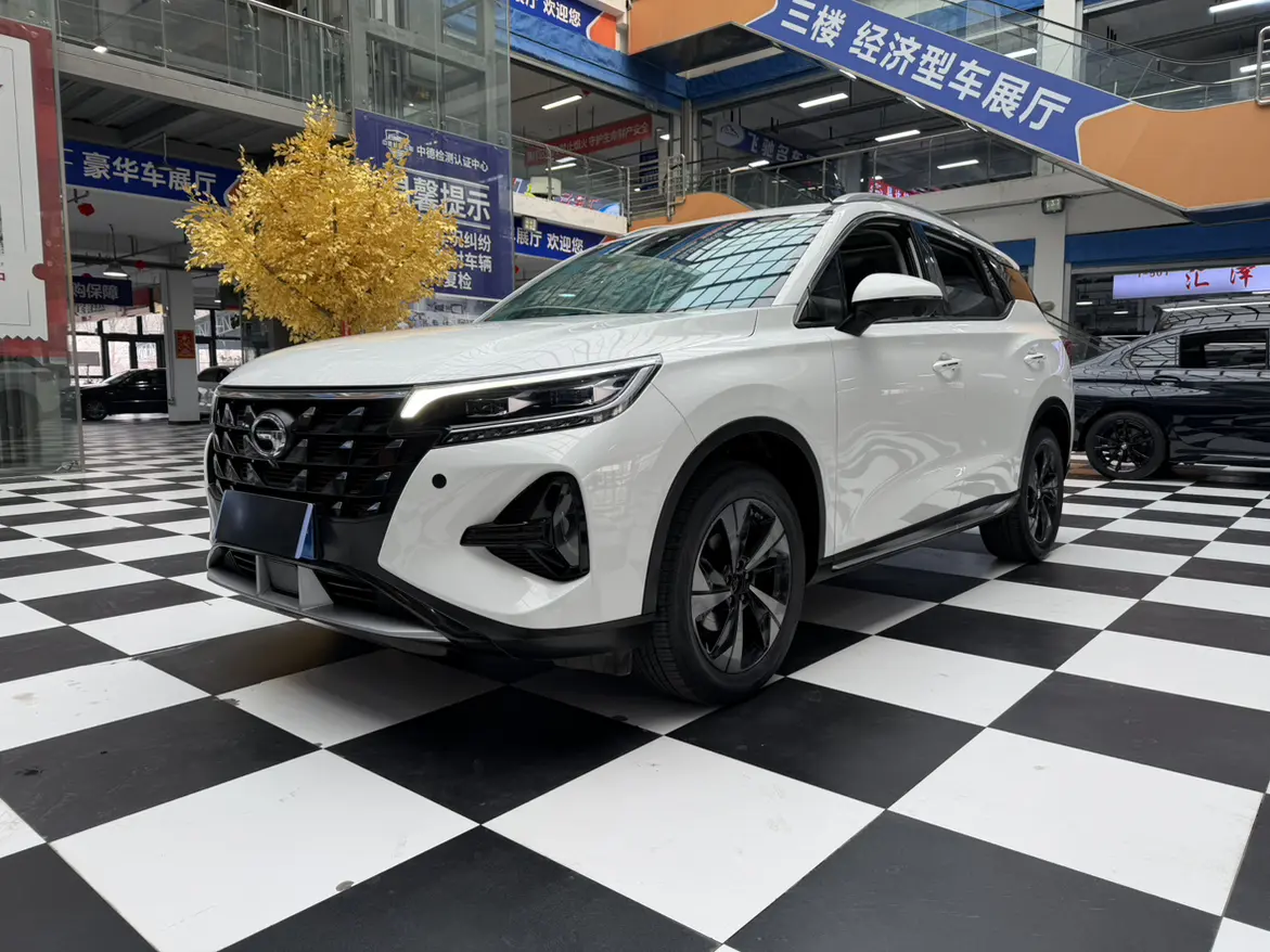 GAC Trumpchi GS4  из Китая