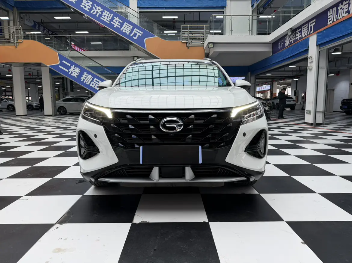 GAC Trumpchi GS4  из Китая