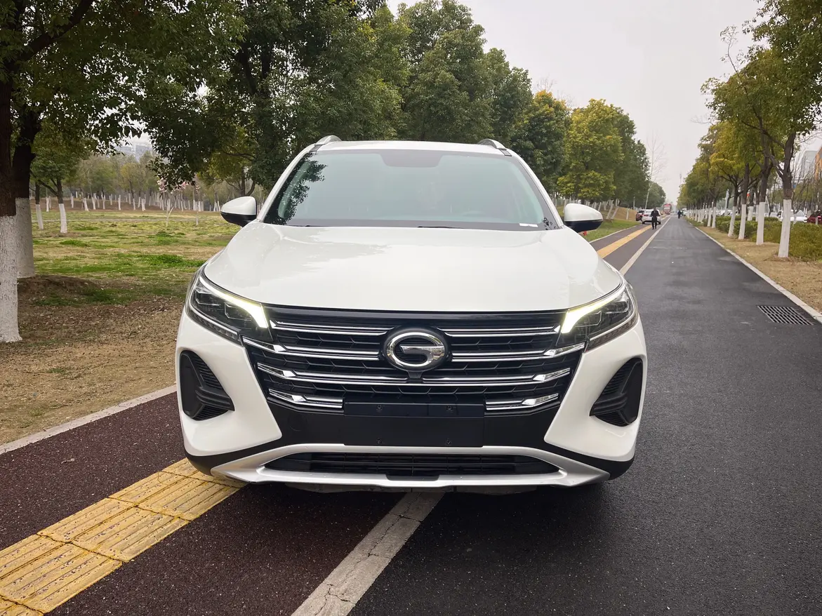 GAC Trumpchi GS4  из Китая