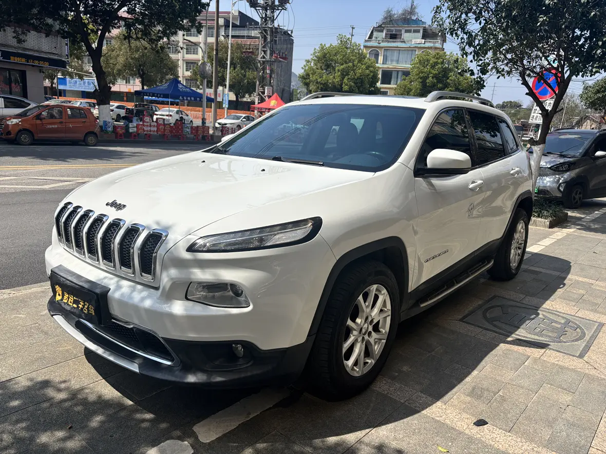 Jeep Cherokee