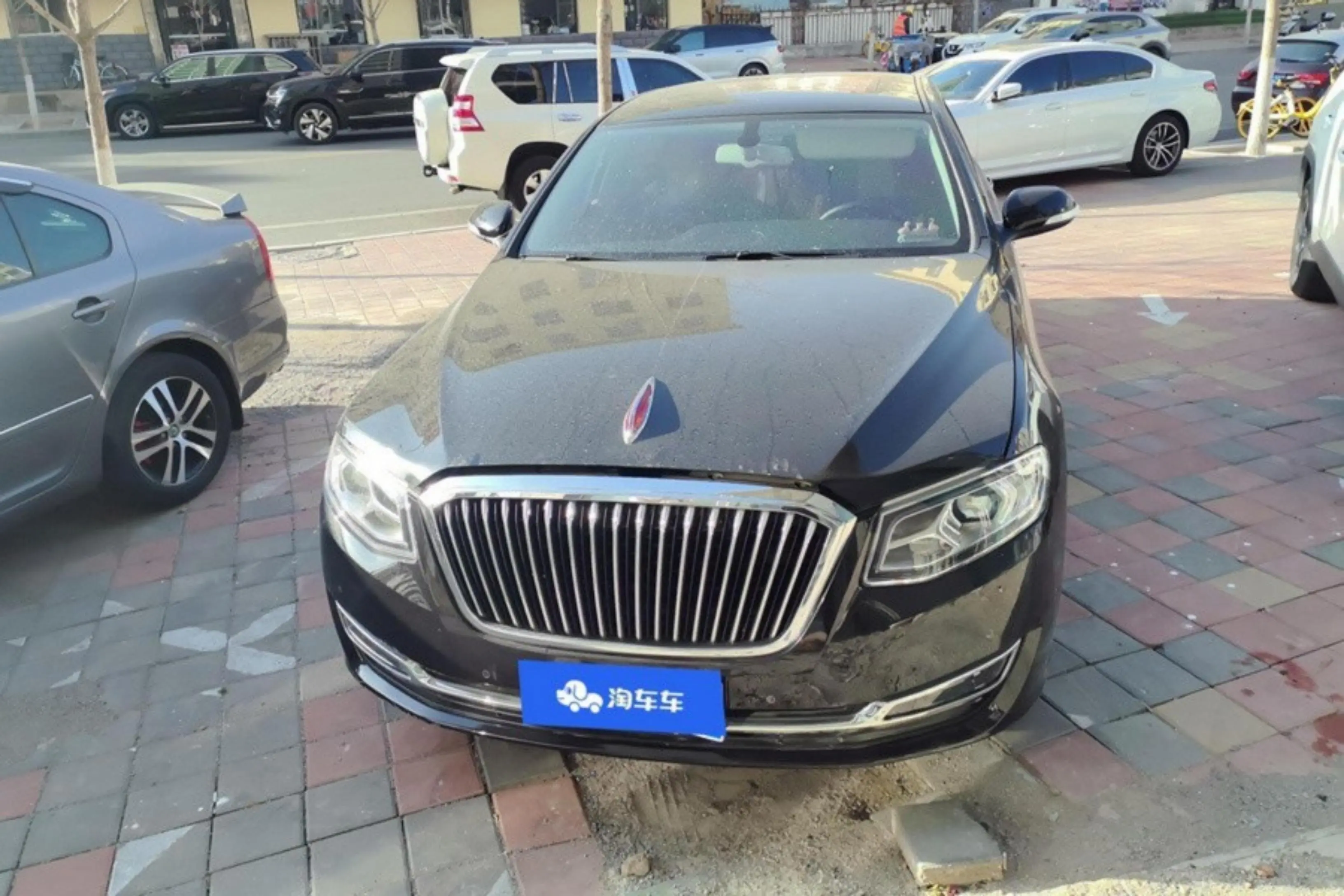 Hongqi H7  из Китая