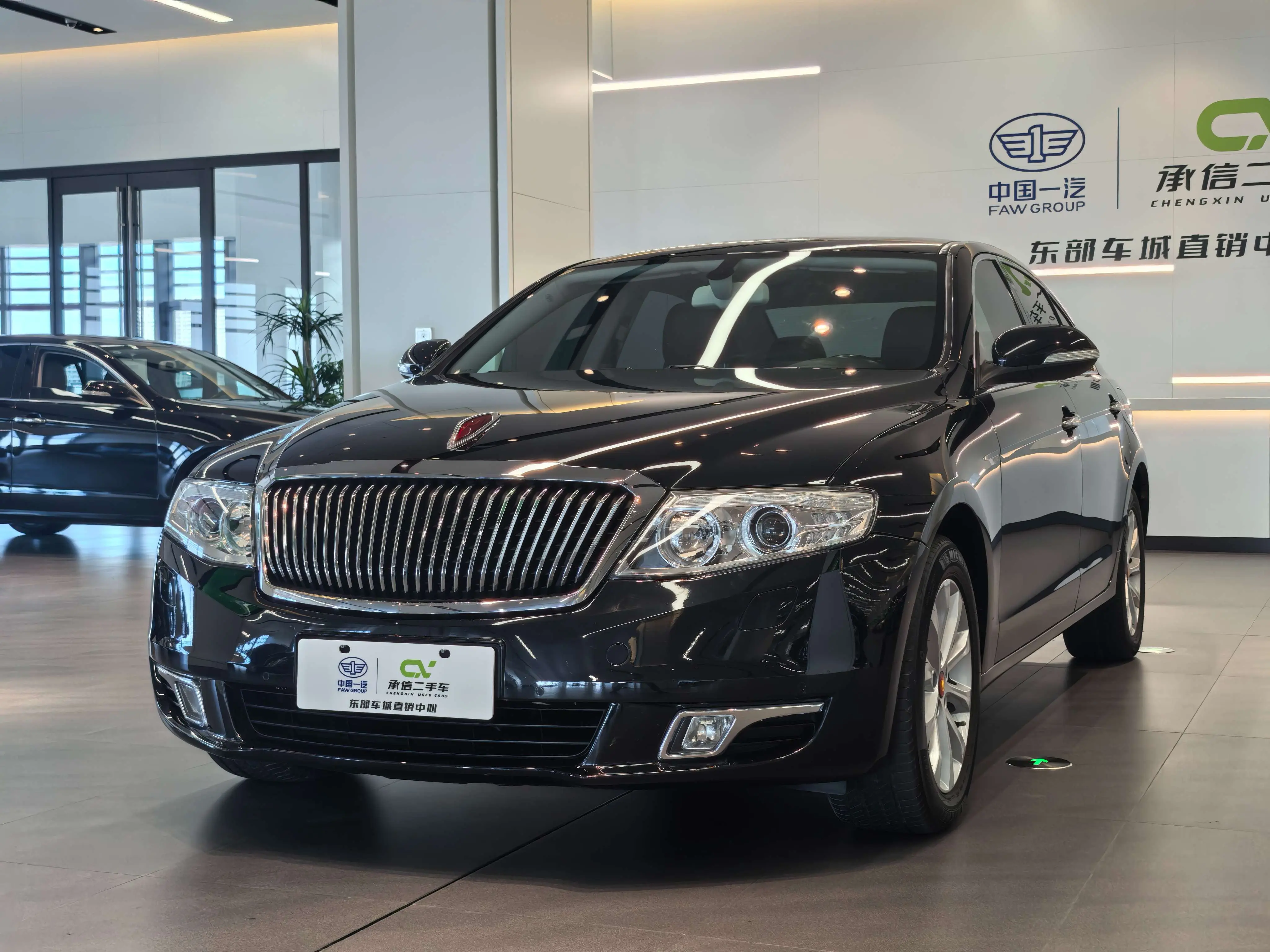 Hongqi H7  из Китая